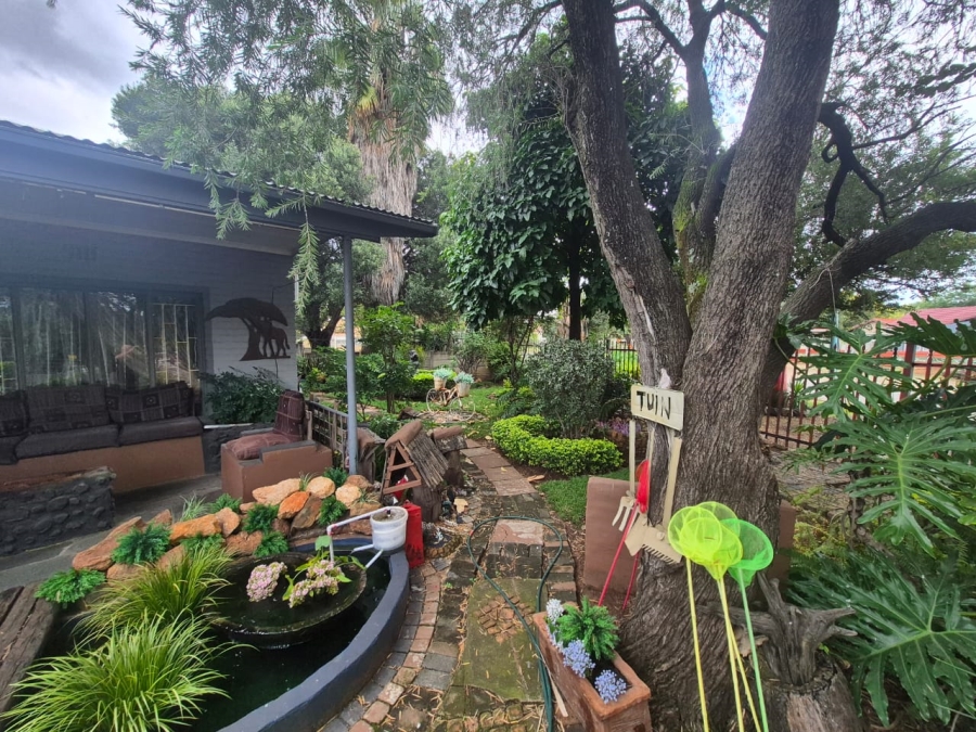 3 Bedroom Property for Sale in Oos Einde North West